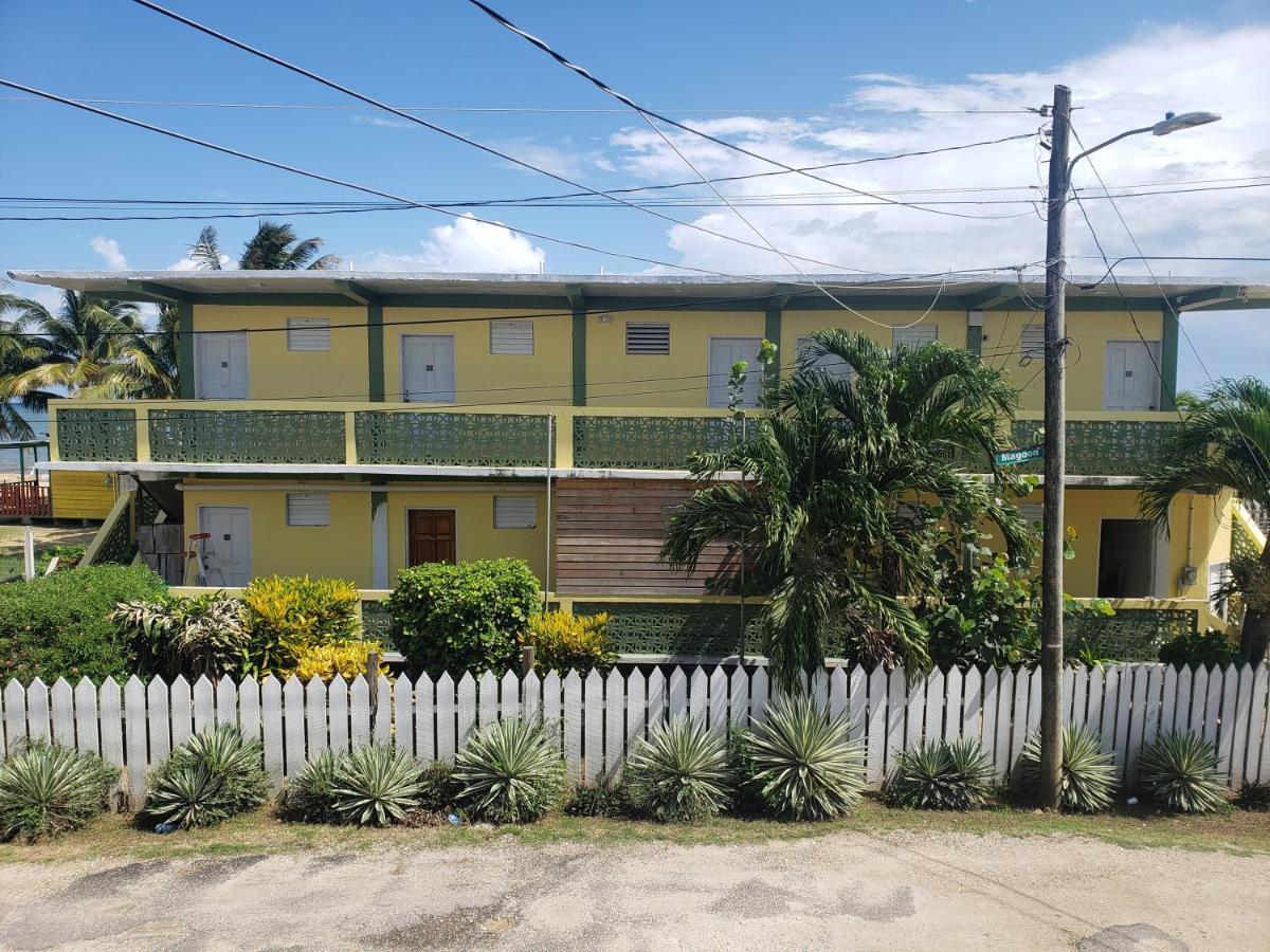 Pal'S On The Beach - Dangriga, Belize Экстерьер фото