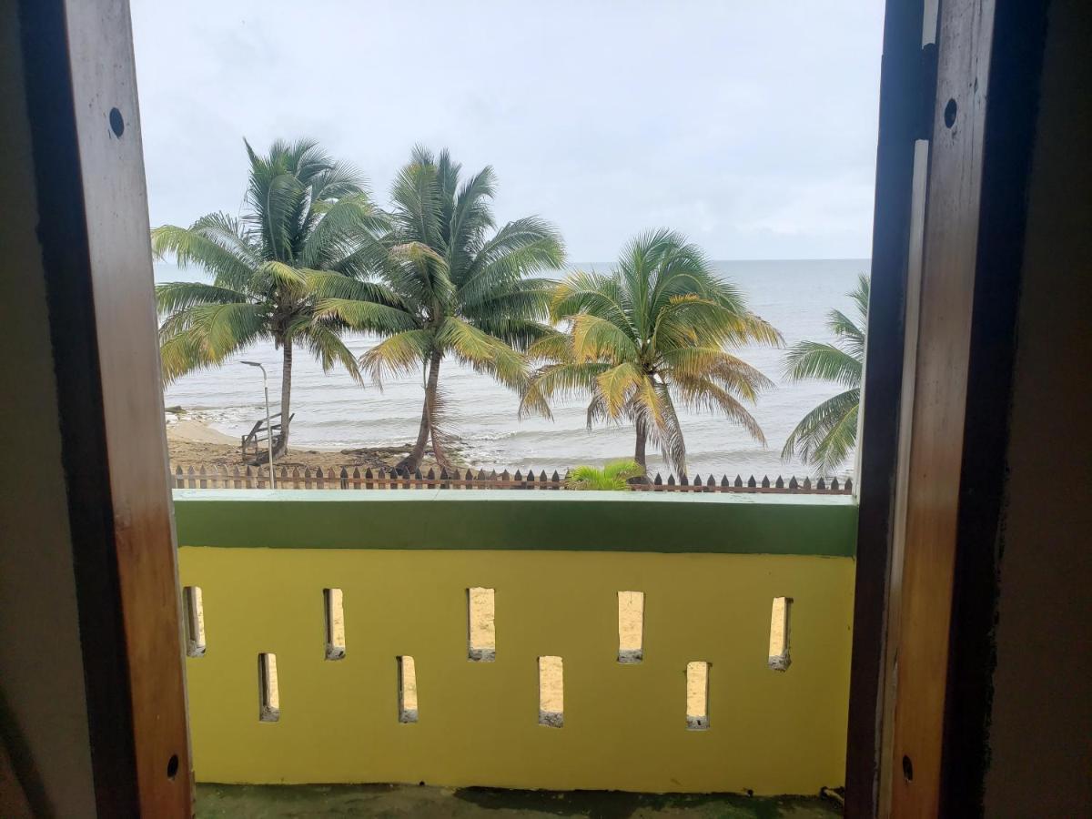 Pal'S On The Beach - Dangriga, Belize Экстерьер фото